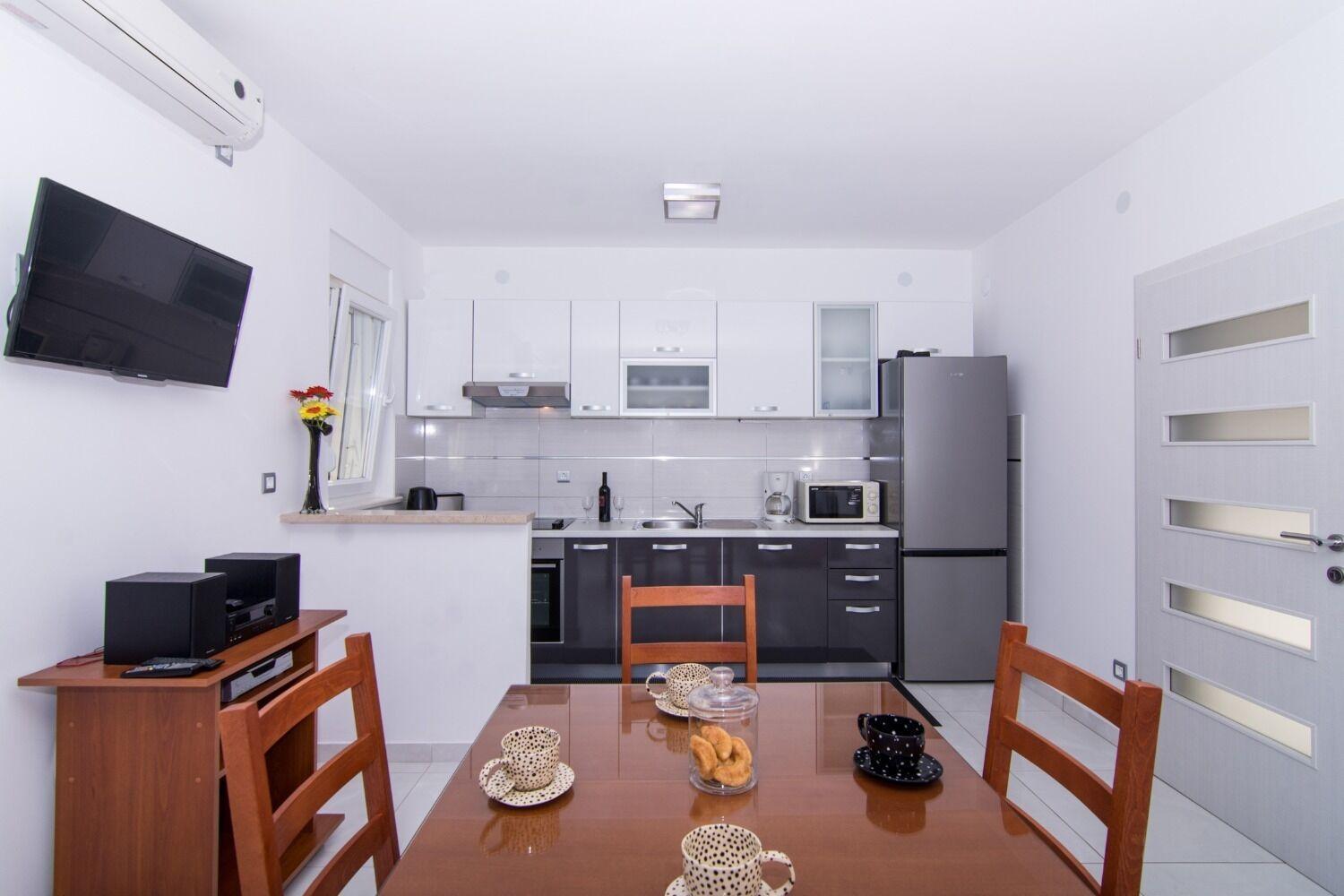 Apartments Ivica - Garden Terrace Slatine Zewnętrze zdjęcie