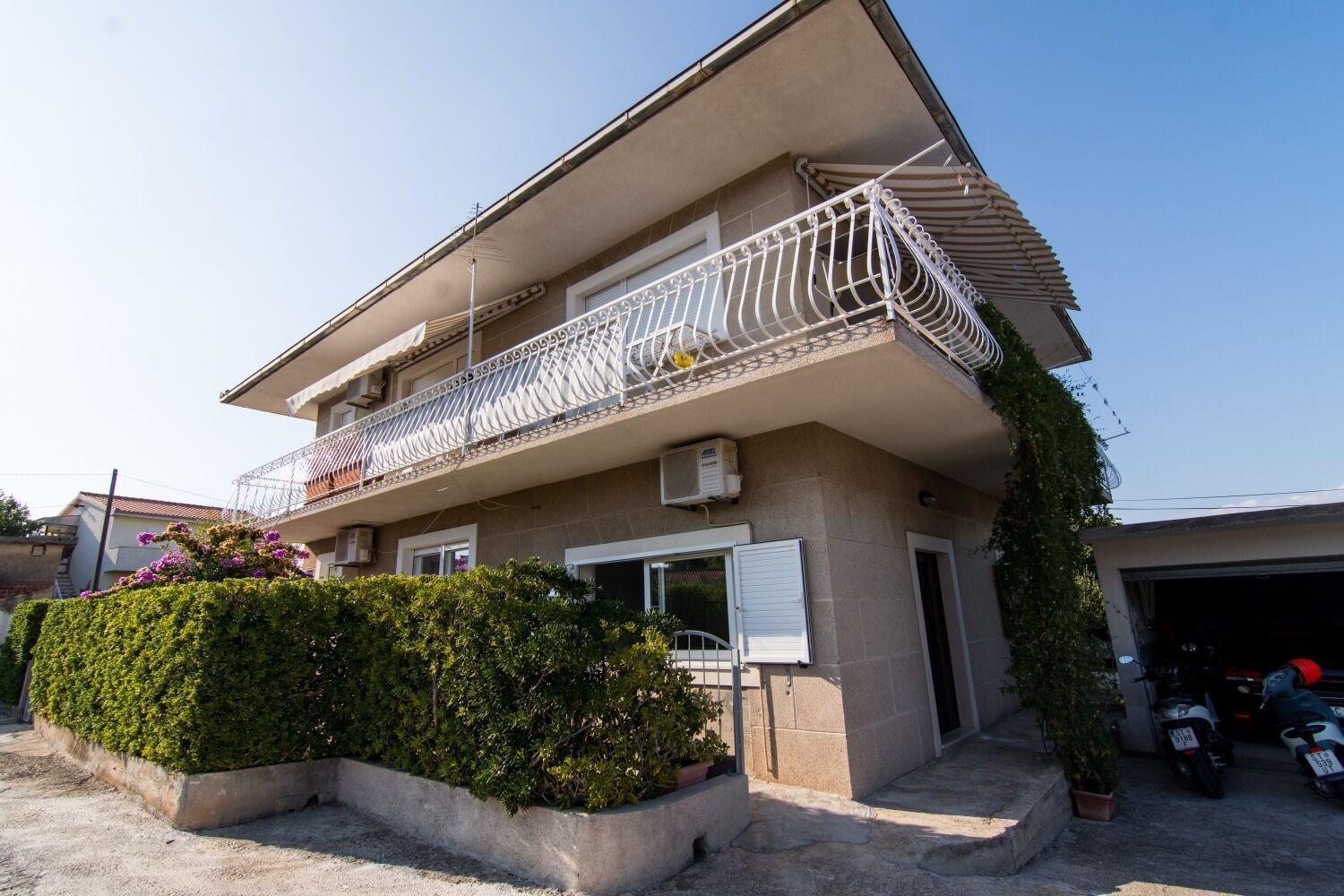 Apartments Ivica - Garden Terrace Slatine Zewnętrze zdjęcie