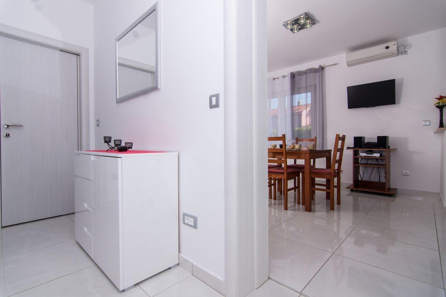 Apartments Ivica - Garden Terrace Slatine Zewnętrze zdjęcie