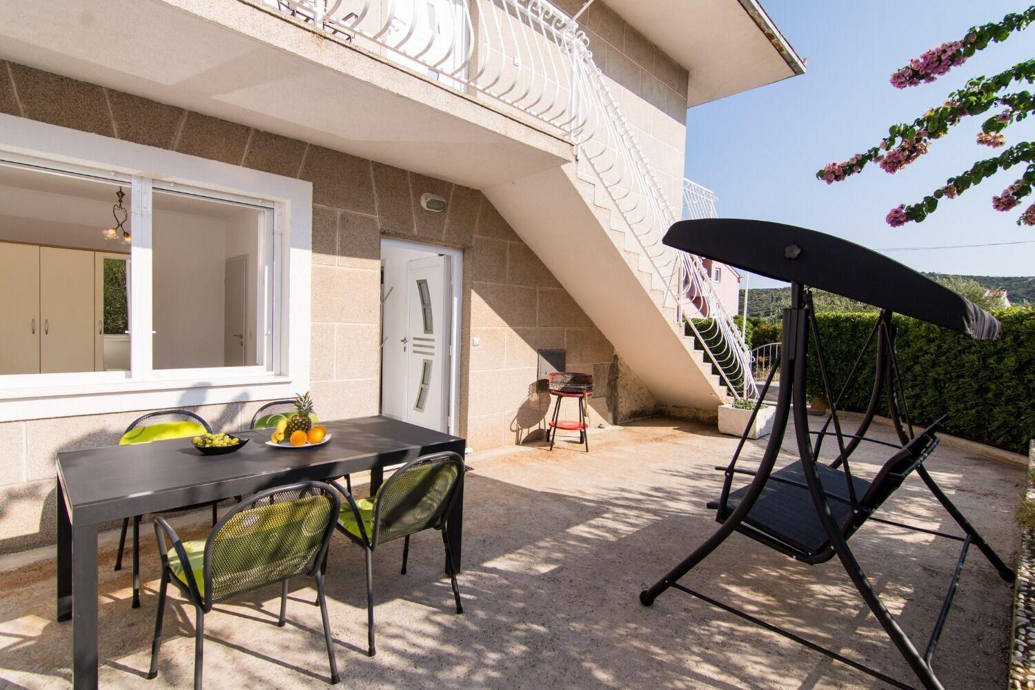 Apartments Ivica - Garden Terrace Slatine Zewnętrze zdjęcie